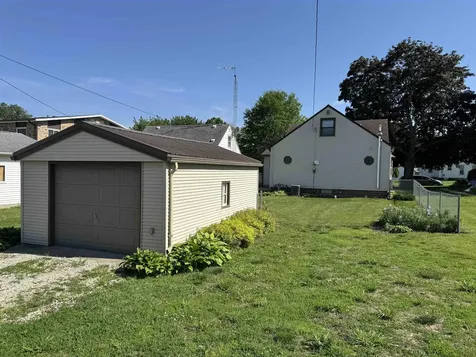 505 1st Avenue Ackley IA 50601