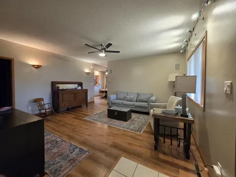 854 Douglas Street Jesup IA 50648