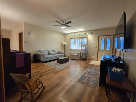 854 Douglas Street Jesup IA 50648