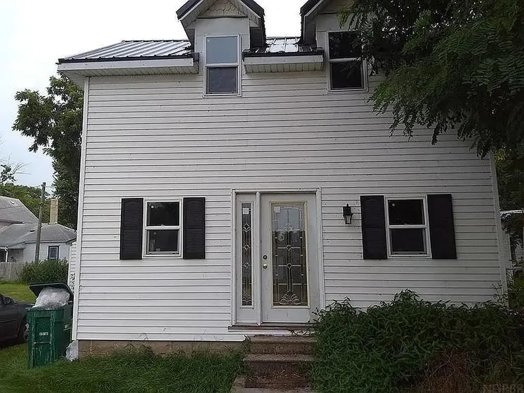 310 1st Street W Independence IA 50644