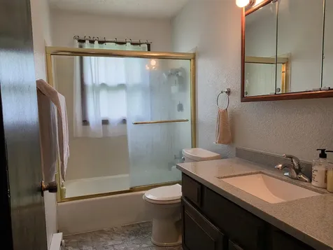 149 Vera Drive Waterloo IA 50701