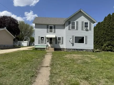 125 W Jackson Street Winthrop IA 50682