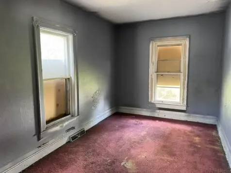 125 W Jackson Street Winthrop IA 50682