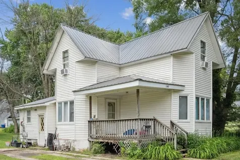 140 2nd Avenue NW Oelwein IA 50662