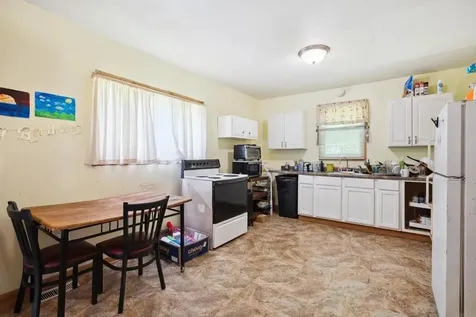 140 2nd Avenue NW Oelwein IA 50662