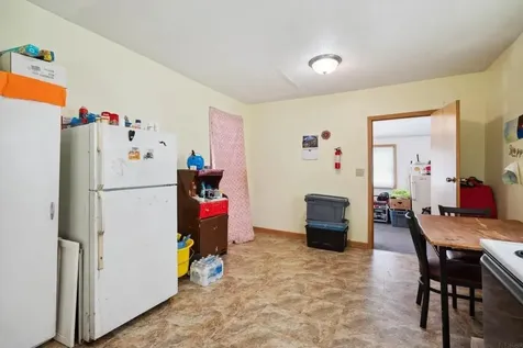 140 2nd Avenue NW Oelwein IA 50662