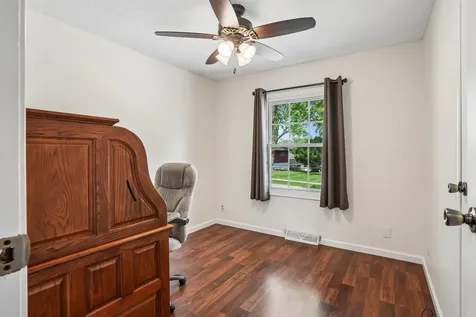 4202 Cardinal Drive Cedar Falls IA 50613