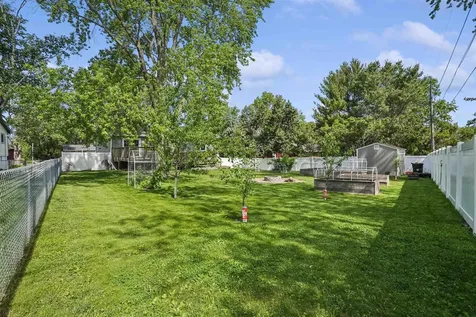 4202 Cardinal Drive Cedar Falls IA 50613