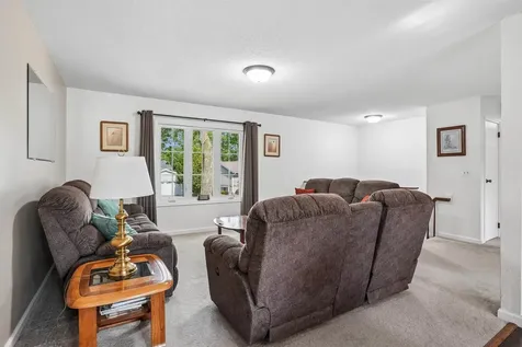 4202 Cardinal Drive Cedar Falls IA 50613