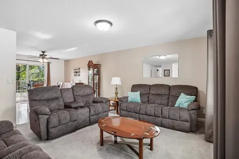 4202 Cardinal Drive Cedar Falls IA 50613