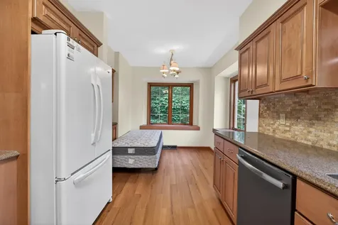 221 Byrnes Drive Waterloo IA 50701