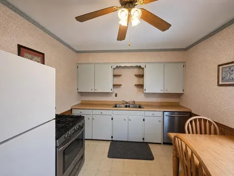 712 3rd Avenue NE Independence IA 50644