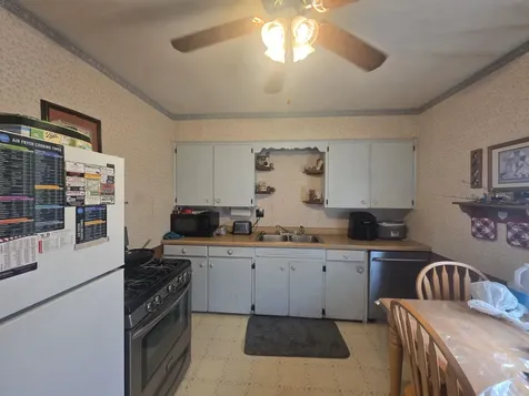 712 3rd Avenue NE Independence IA 50644