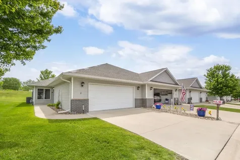 4102 Legacy Lane Cedar Falls IA 50613