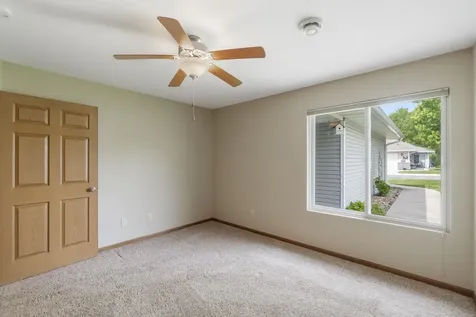 4102 Legacy Lane Cedar Falls IA 50613