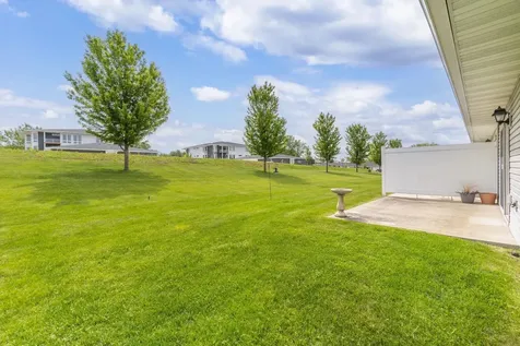 4102 Legacy Lane Cedar Falls IA 50613