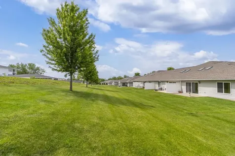 4102 Legacy Lane Cedar Falls IA 50613