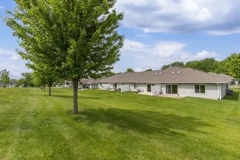 4102 Legacy Lane Cedar Falls IA 50613