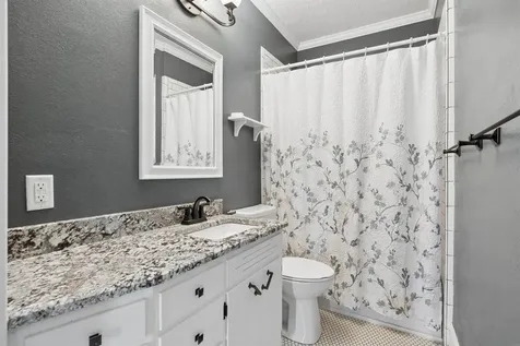 1703 Tremont Street Cedar Falls IA 50613