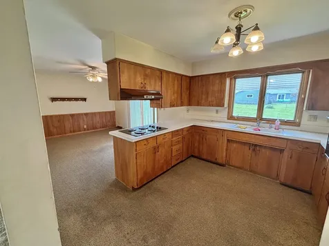 2620 Crestline Avenue Waterloo IA 50702