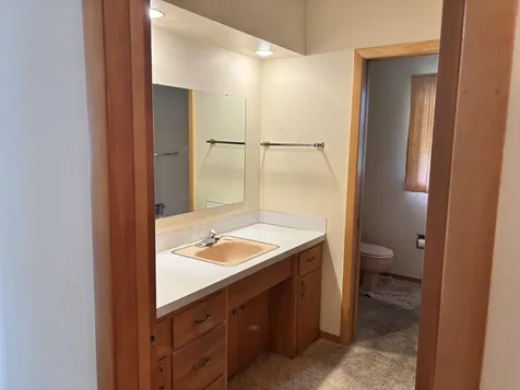 2620 Crestline Avenue Waterloo IA 50702