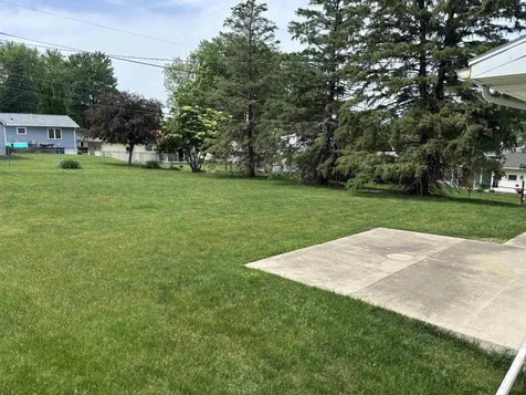 2620 Crestline Avenue Waterloo IA 50702