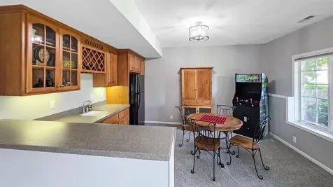 2703 Glen Oaks Drive Cedar Falls IA 50613