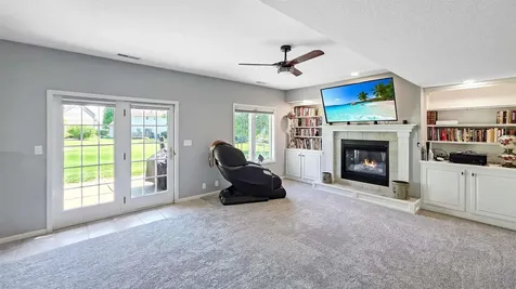 2703 Glen Oaks Drive Cedar Falls IA 50613