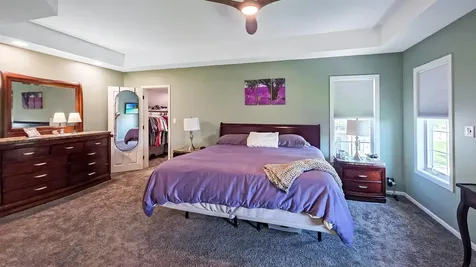2703 Glen Oaks Drive Cedar Falls IA 50613