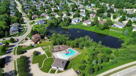2703 Glen Oaks Drive Cedar Falls IA 50613