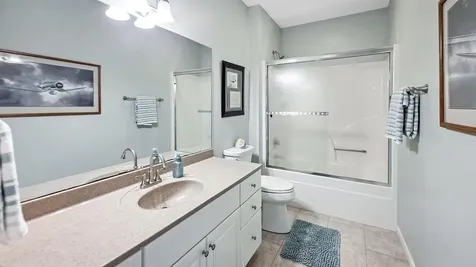 2703 Glen Oaks Drive Cedar Falls IA 50613