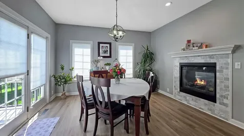 2703 Glen Oaks Drive Cedar Falls IA 50613