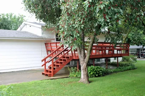 602 E Sunrise Street New Hampton IA 50659