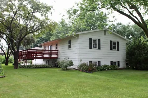 602 E Sunrise Street New Hampton IA 50659