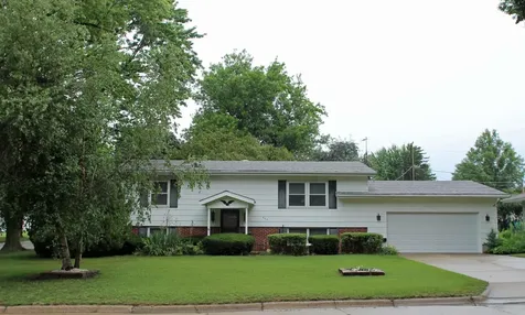602 E Sunrise Street New Hampton IA 50659