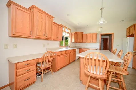 229 Winslow Drive Manchester IA 52057