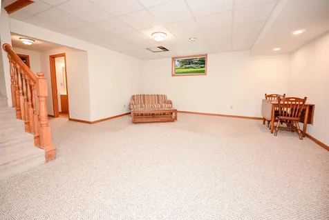 229 Winslow Drive Manchester IA 52057