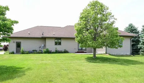 229 Winslow Drive Manchester IA 52057