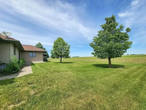 229 Winslow Drive Manchester IA 52057