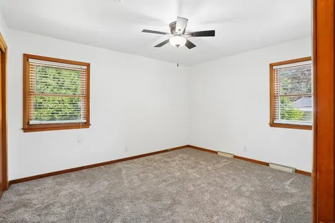 1029 W 13 Street Cedar Falls IA 50613