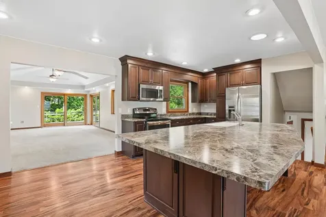 1029 W 13 Street Cedar Falls IA 50613