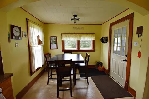 619 SE 3rd Street Independence IA 50644