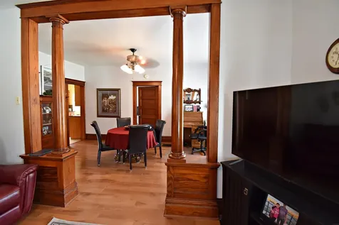 619 SE 3rd Street Independence IA 50644