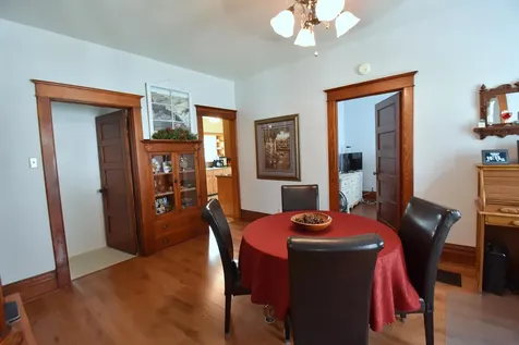 619 SE 3rd Street Independence IA 50644