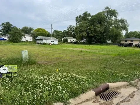 Plainview & Shirley Street Waterloo IA 50707