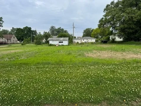 Plainview & Shirley Street Waterloo IA 50707