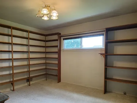 154 Morgan Road Waterloo IA 50702