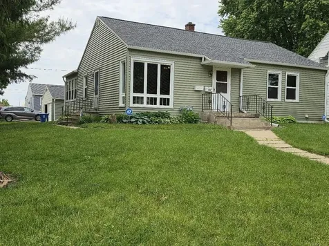 154 Morgan Road Waterloo IA 50702