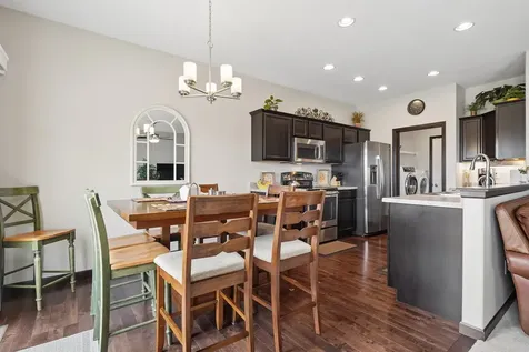 1317 Hummingbird Circle Waterloo IA 50702