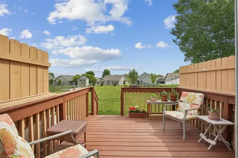 1317 Hummingbird Circle Waterloo IA 50702
